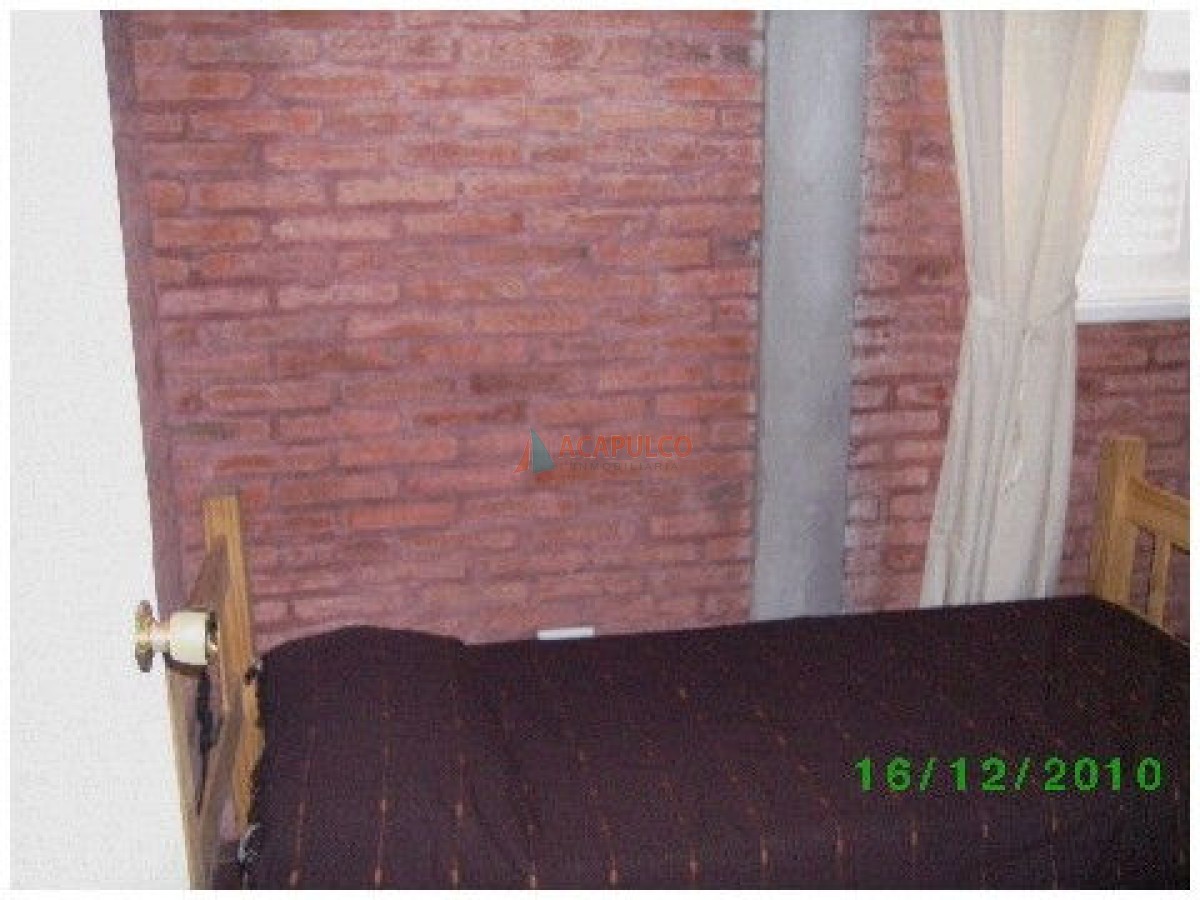 Casa Ref.2434/css/responsive/css/responsive/js/jquery-2.1.4.js - Casa en Balneario Buenos Aires, 4 dormitorios *