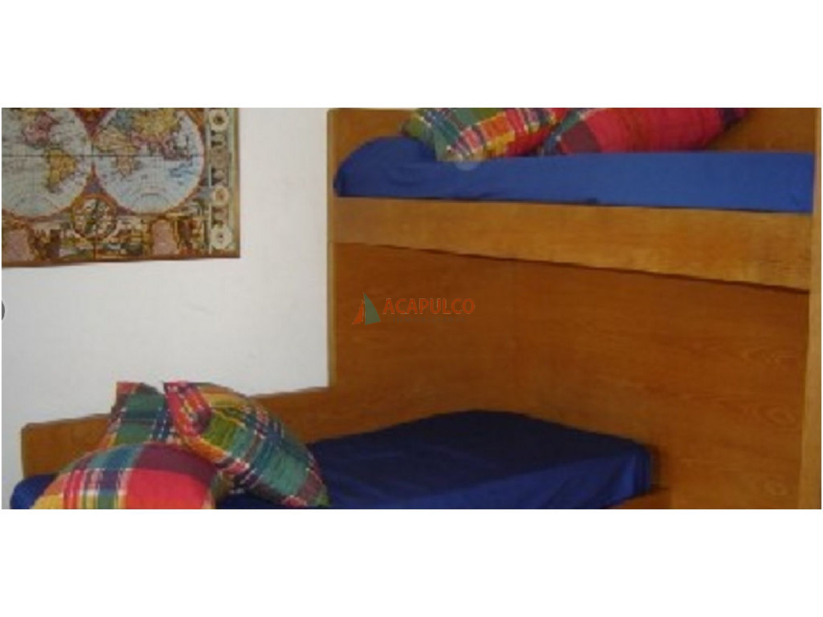 Apartamento ID.2623 - MUY BUENA CASA ZONA MANSA 3500 M2 DE PARQUE