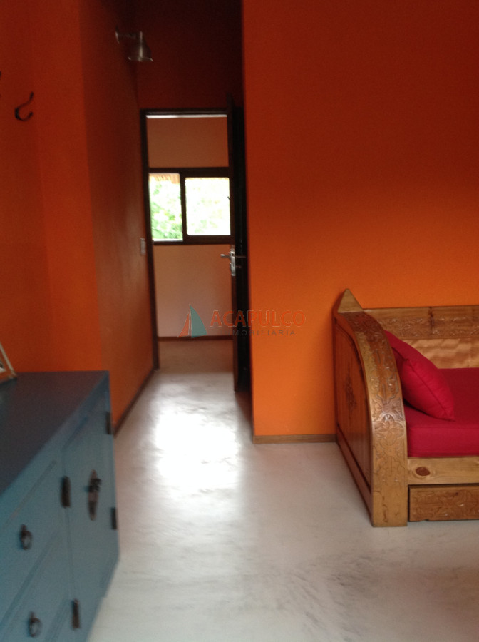 Casa ID.2321 - Casa en Venta - 5 Dormitorios + Dependencia - Punta del Este