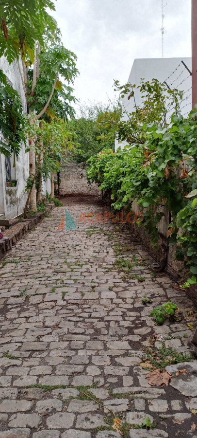 Apartamento ID.4741 - Casa + 8 Apartamentos Venta - Salto Centro 