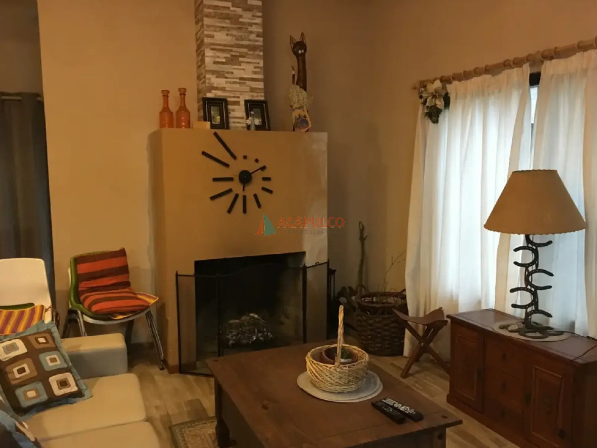 Casa Ref.2693 - Casa en Balneario Buenos Aires, 2 dormitorios 