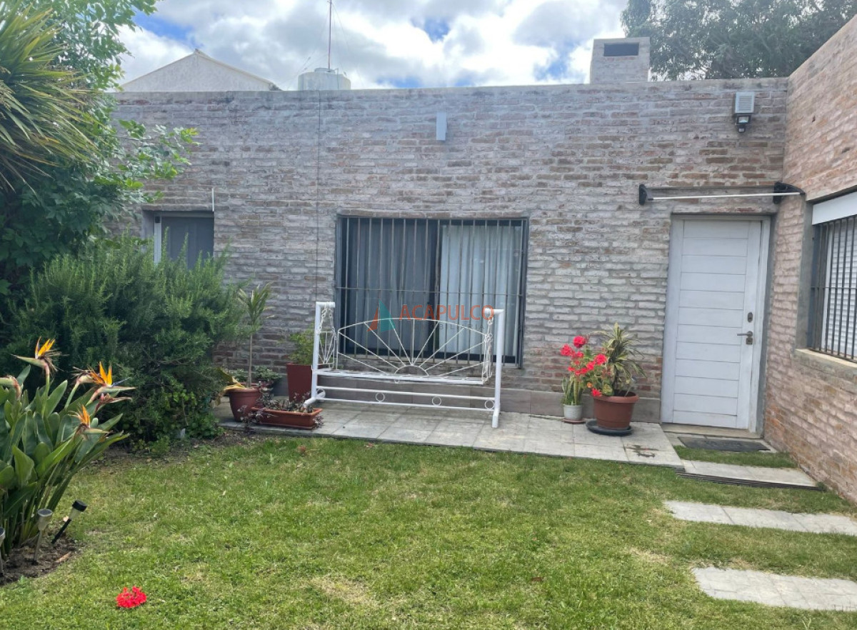 Casa Ref.2693 - Casa en Balneario Buenos Aires, 2 dormitorios 