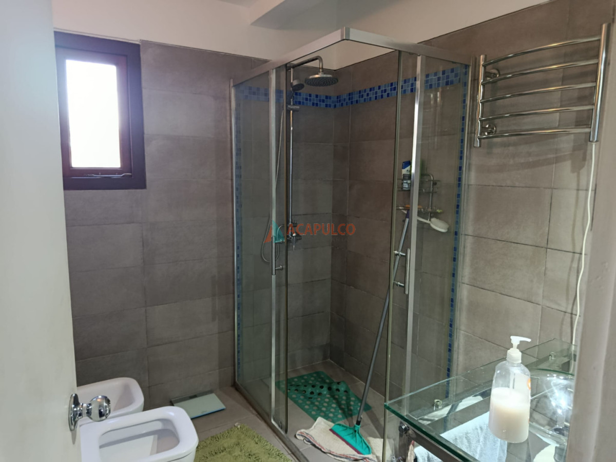 Casa ID.6463 - VENDE CASA EN LA MANSA ! IDEAL INVERSOR!! ZONA TRANSITADA