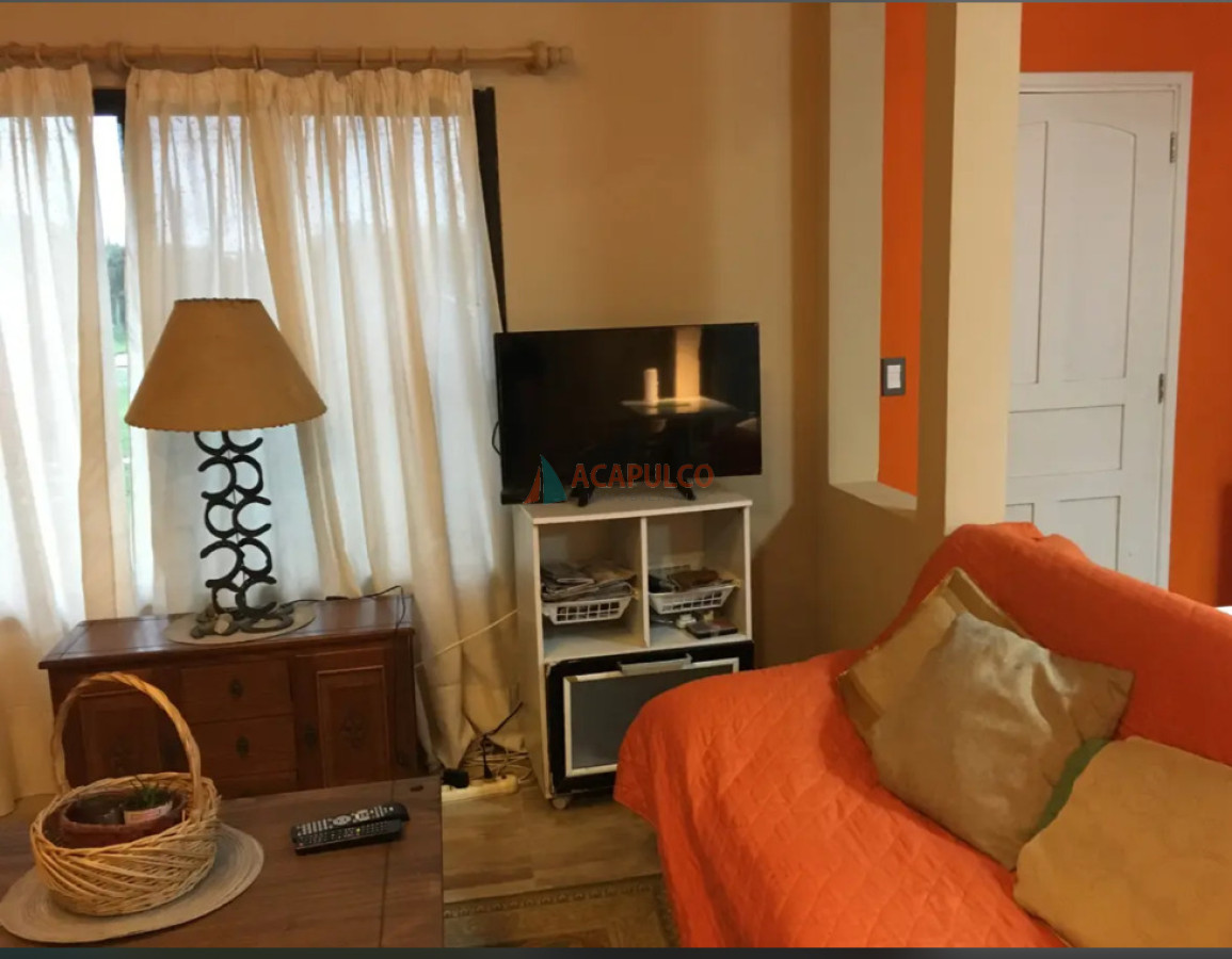 Casa Ref.2693 - Casa en Balneario Buenos Aires, 2 dormitorios 