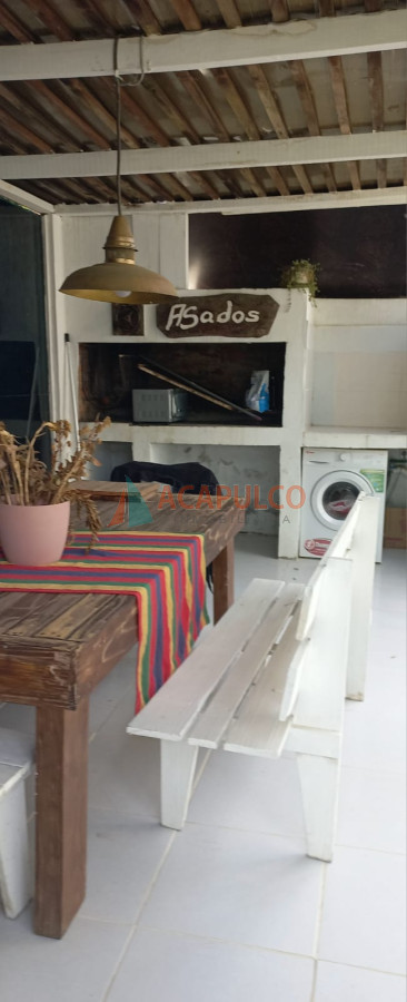 Casa Ref.4350/Casa-3-dormitorios-y-2-baños,-a-metros-del-mar-con-vistas---Balneario-Buenos-Aires - Casa 3 dormitorios y 2 baños, a metros del mar con vistas - Balneario Buenos Aires