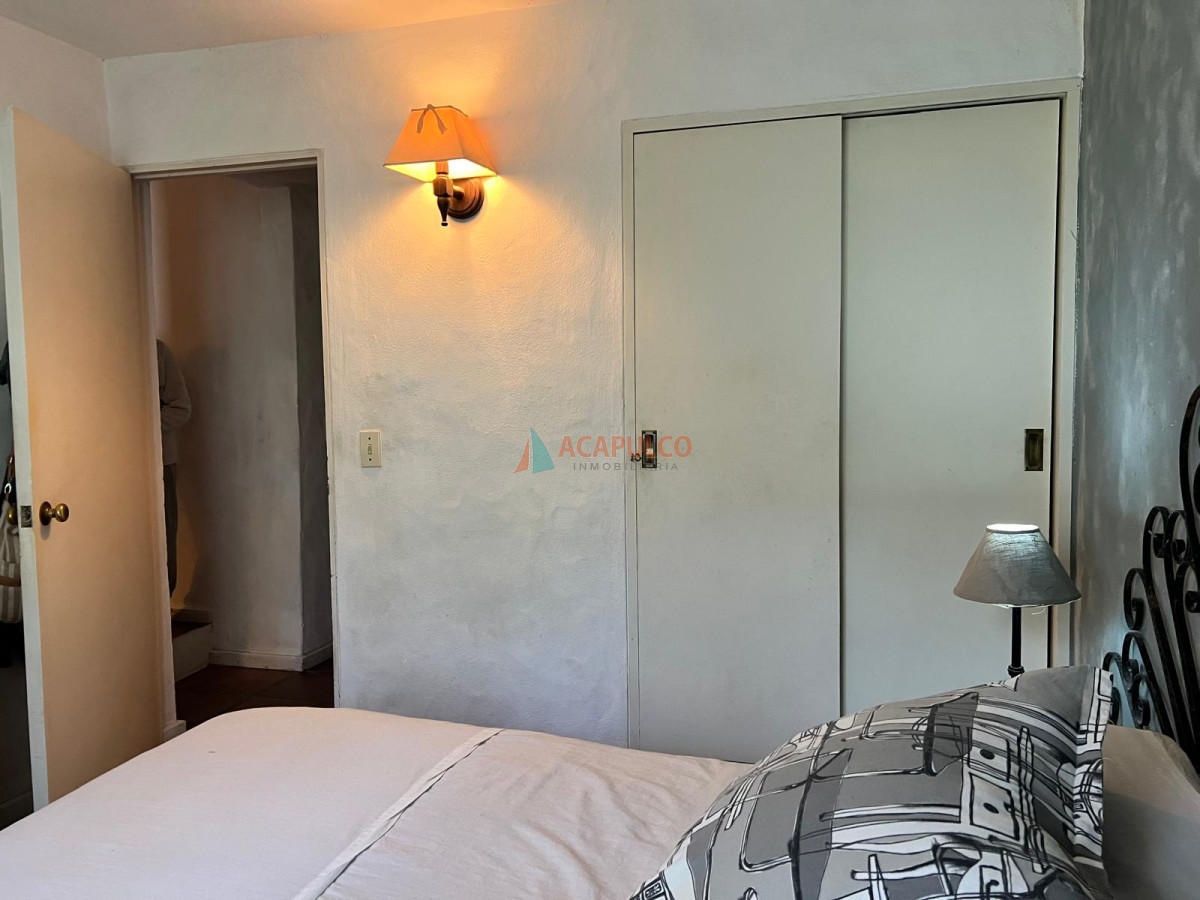 Casa Ref.4722 - HERMOSO CHALET EN PINARES DE 4 DORMITORIOS CON PISCINA