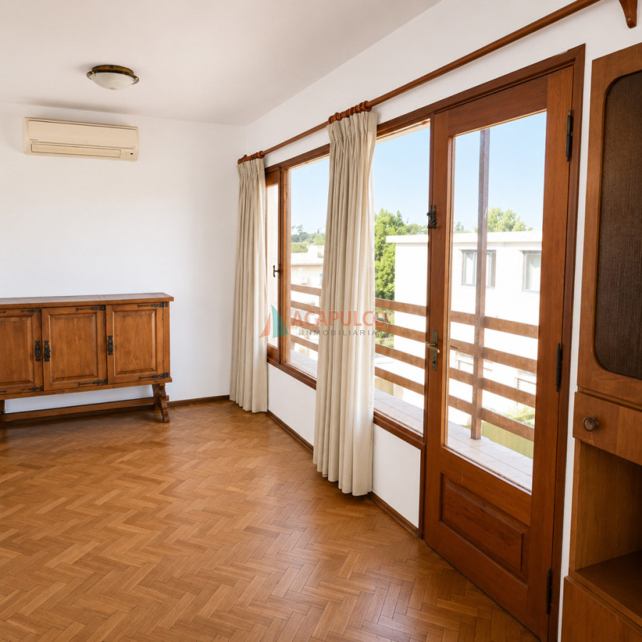 Casa ID.6463 - VENDE CASA EN LA MANSA ! IDEAL INVERSOR!! ZONA TRANSITADA