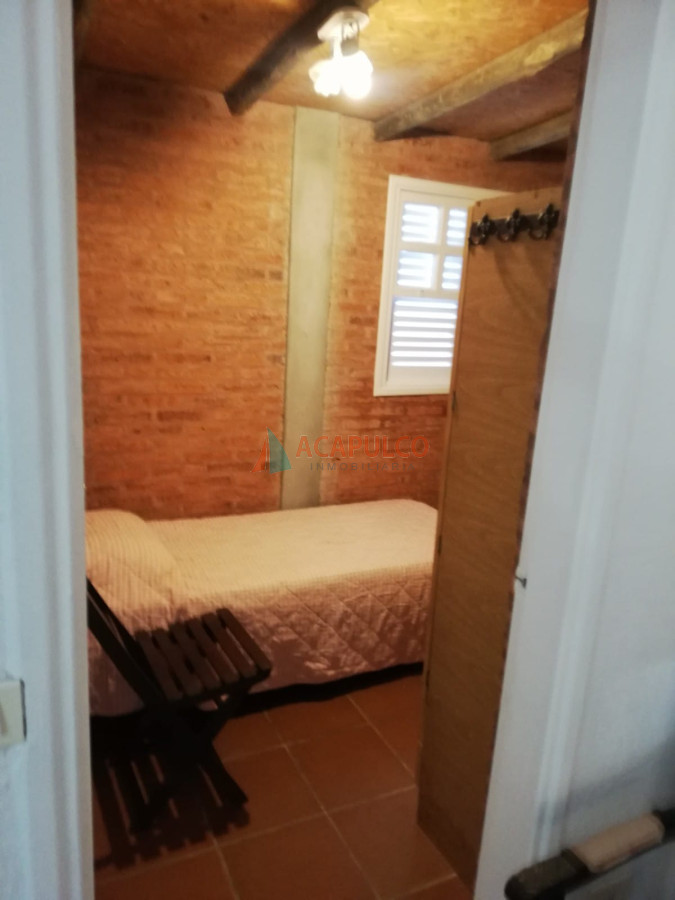 Casa Ref.2434/Casa-en-Balneario-Buenos-Aires,-4-dormitorios-* - Casa en Balneario Buenos Aires, 4 dormitorios *