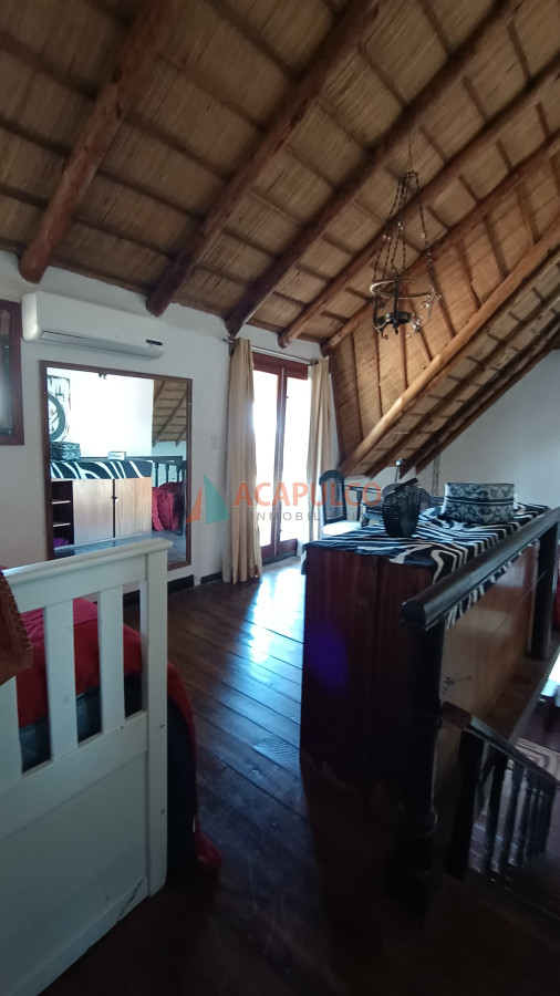 Casa Ref.2443 - Casa en Balneario Buenos Aires, 4 dormitorios 
