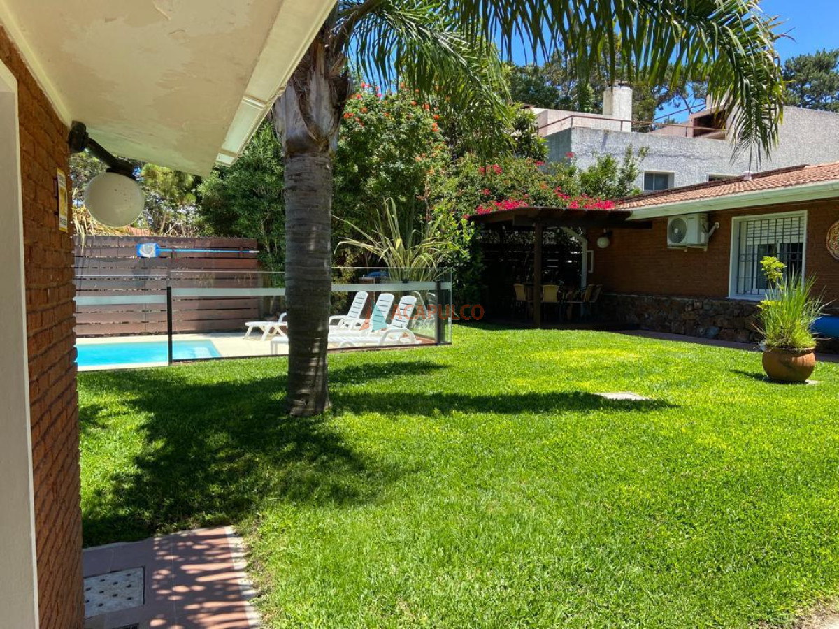 Casa Ref.2543/EXCELENTE-ZONA-MANSA,-A-300-MTS-DEL-MAR. - EXCELENTE ZONA MANSA, A 300 MTS DEL MAR.