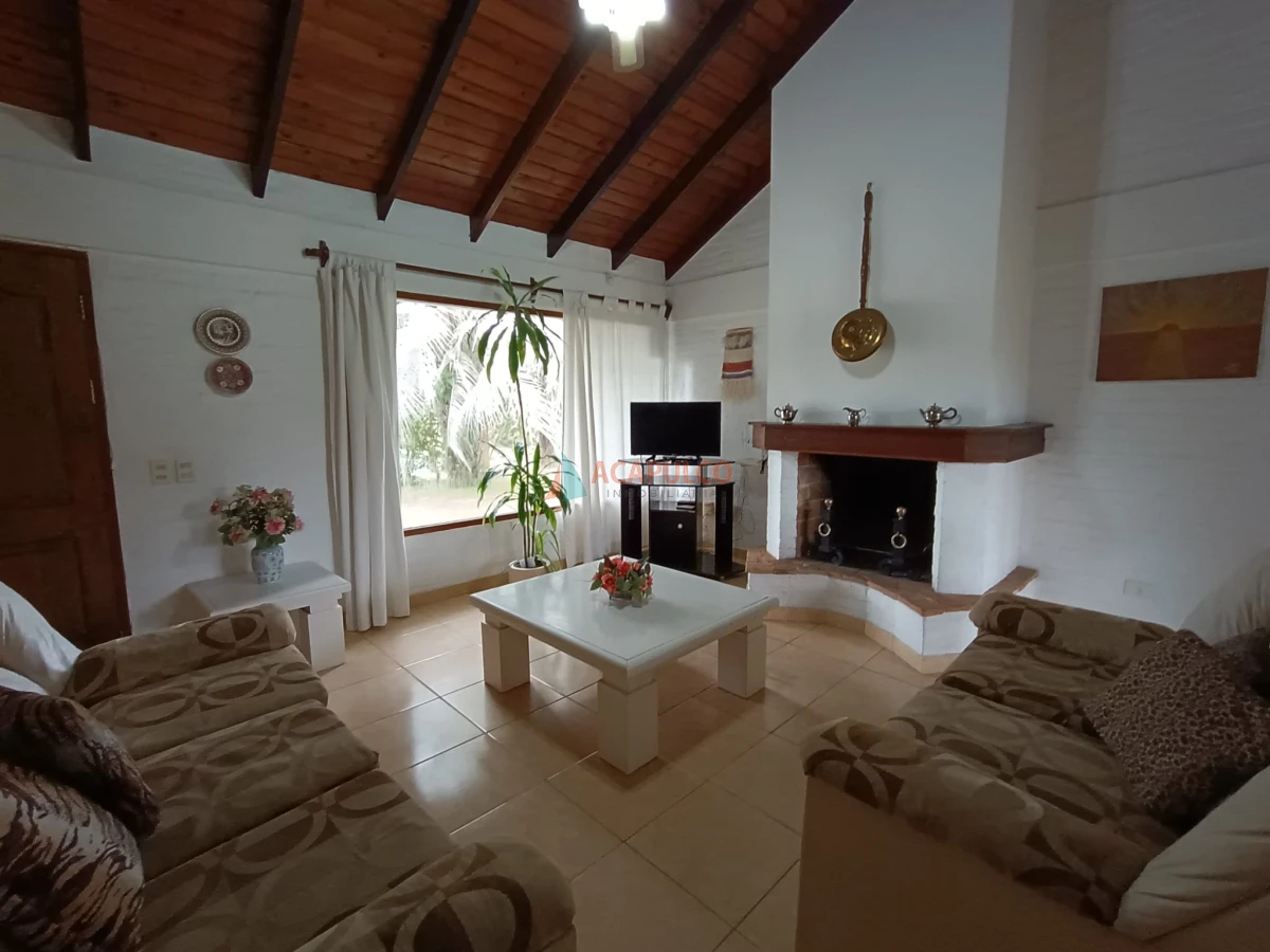 Casa Ref.2105/CASA-VENTA-PUNTA-DEL-ESTE---3-DORMITORIOS-PISCINA - CASA VENTA PUNTA DEL ESTE   3 DORMITORIOS PISCINA