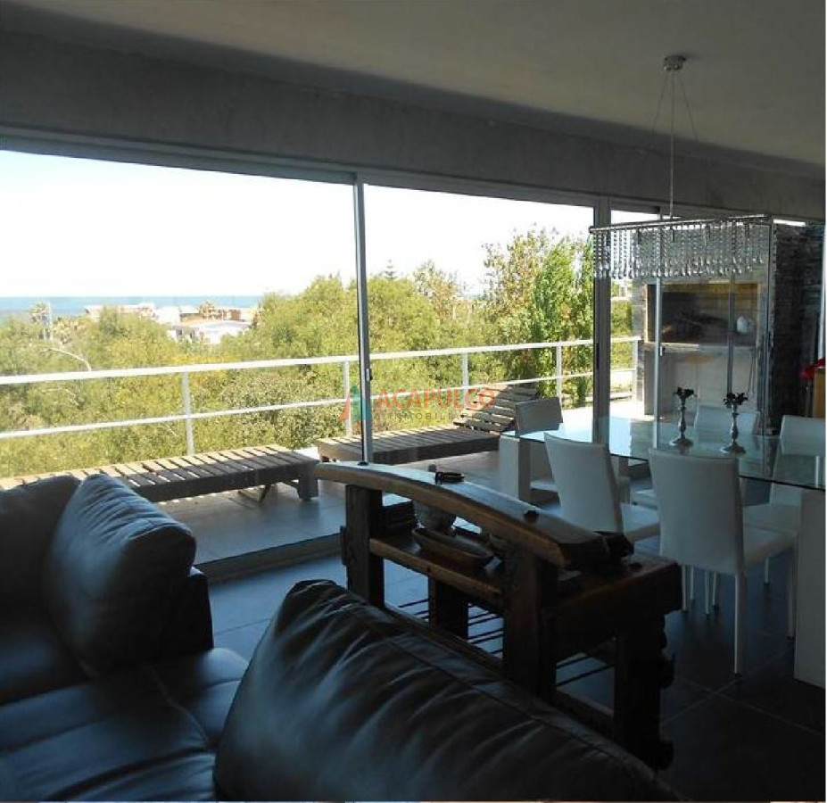Casa Ref.2241/V-I-S-T-A---A-L---M-A-R-----Alquiler-anual-pago-por-adelantado-minimo-6-meses - VISTA  AL  MAR - 