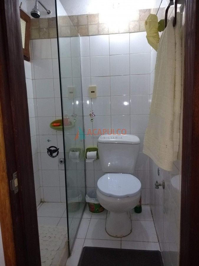 Casa Ref.2610/JARDINES-DE-CORDOBA---MUY-LINDA-CASA-DE-4-DORMITORIOS- - CASA EN VENTA 4 DORMITORIOS  Y DEPENDENCIA DE SERVICIO, PUNTA DEL ESTE