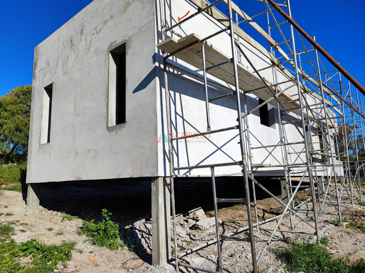 Casa Ref.4486 - Casa a estrenar - 2 dormitorios con opción a 3ero independiente -  La Barra - Maldonado