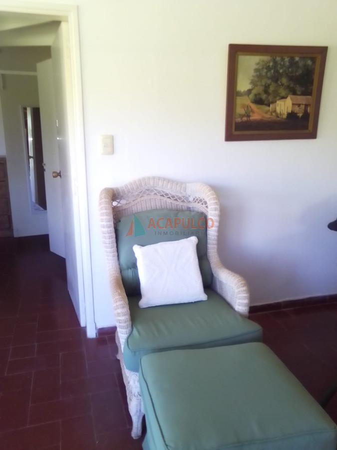 Casa Ref.4489/Casa-de-3-dormitorios-y-piscina-en-Cantegril---Punta-del-Este - Casa de 3 dormitorios y piscina en Cantegril - Punta del Este