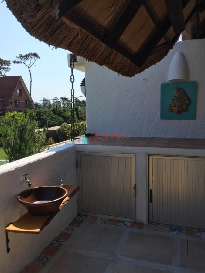 Casa ID.2044 - Casa en Mansa, 6 dormitorios  - piscina climatizada