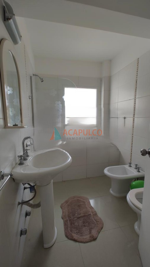 Casa Ref.3291 - VENTA CASA EN MANANTIALES 3 DORMITORIOS 