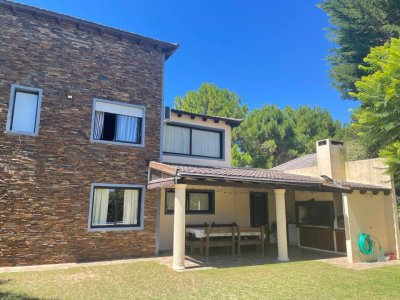CASA VENTA BARRIO PRIVADO PUNTA DEL ESTE