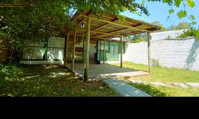 Venta de cómoda casa en La Barra - 3 dormtiorios y 2 baños