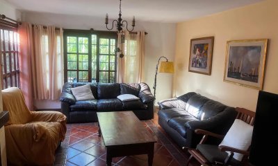 Venta Casa 4 dormitorios 2 baños Pocitos