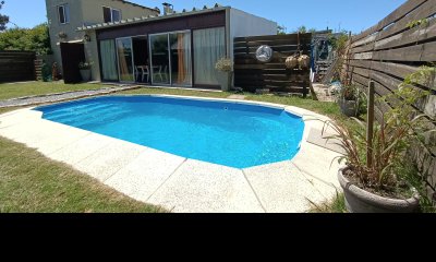Casa en Balneario Buenos Aires, 4 dormitorios