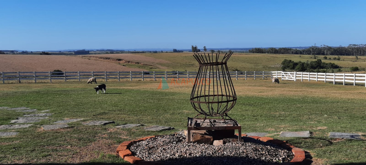 Chacra ID.4219 - Alquiler de Hermosa Chacra en José Ignacio - 7 Dormitorios  - Piscina- Campo - cabalgatas