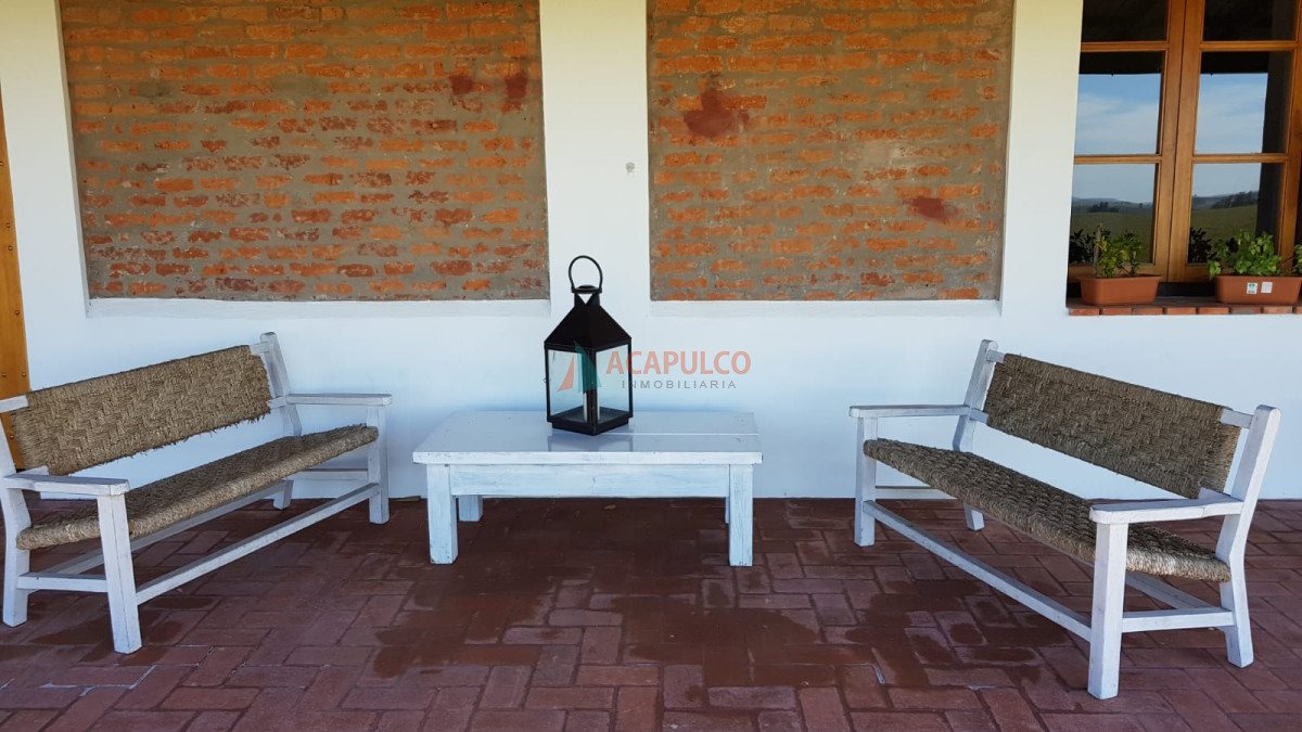 Chacra ID.4219 - Alquiler de Hermosa Chacra en José Ignacio - 7 Dormitorios  - Piscina- Campo - cabalgatas