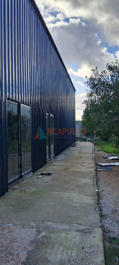 Local Comercial ID.6497 - ALQUILER DE LOCAL GALPON EN LA JUANITA 