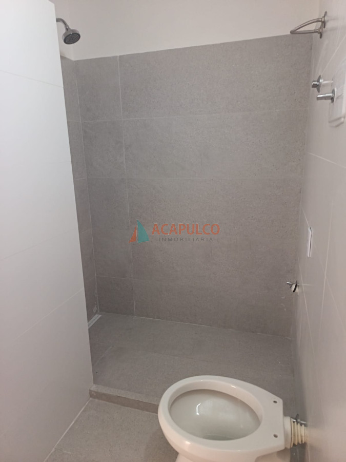 Local Comercial ID.6280 - ALQUILER LOCAL COMERCIAL PUNTA DEL ESTE