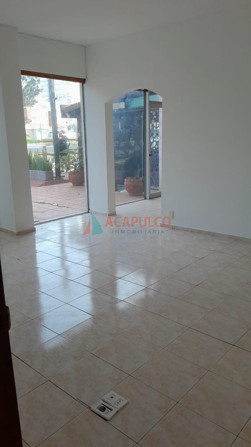 Local Comercial ID.6280 - ALQUILER LOCAL COMERCIAL PUNTA DEL ESTE