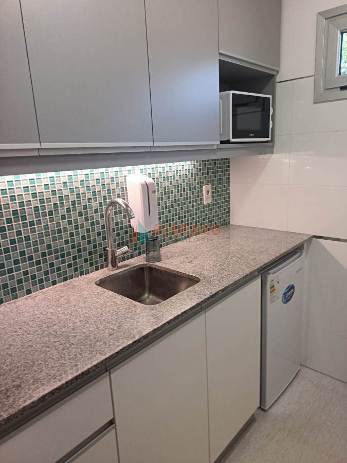 Local Ref.6315 - VENTA Y ALQUILER LOCAL CONSULTORIOS OFICINAS CLÍNICA EN EN PUNTA DEL ESTE 