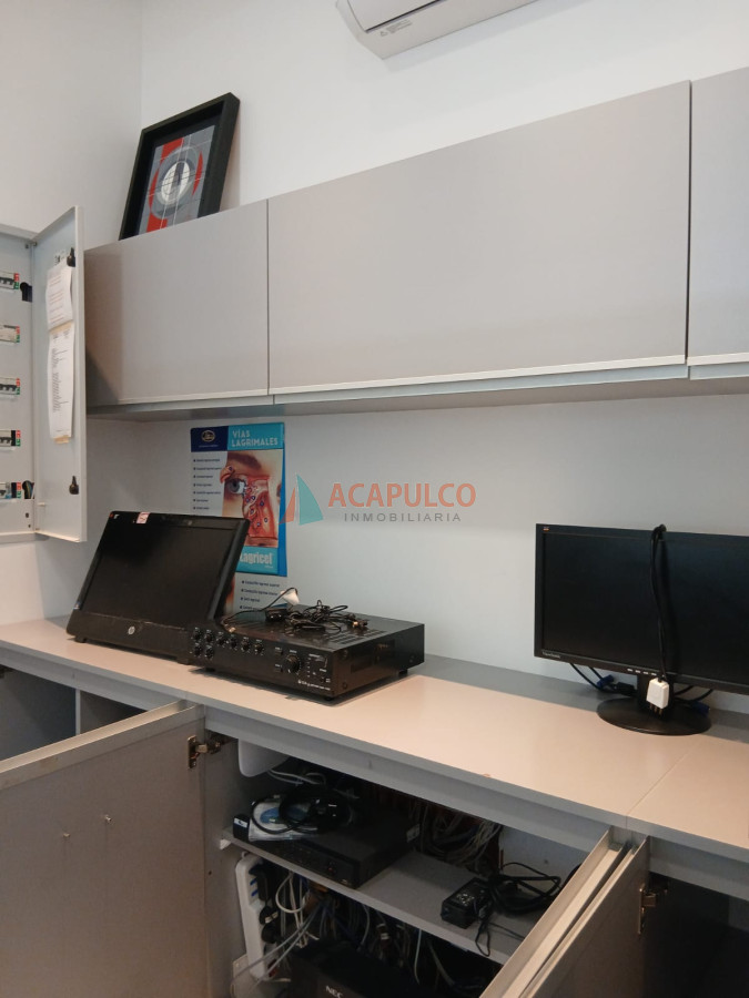 Local Ref.6315 - VENTA Y ALQUILER LOCAL CONSULTORIOS OFICINAS CLÍNICA EN EN PUNTA DEL ESTE 