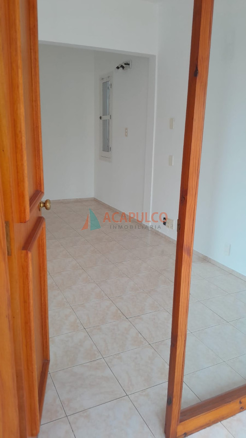 Local Comercial ID.6280 - ALQUILER LOCAL COMERCIAL PUNTA DEL ESTE