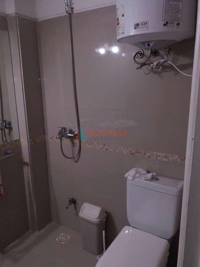 Local Comercial ID.3332 - LOCAL PARADA 2 DE BRAVA SOBRE AVENIDA 