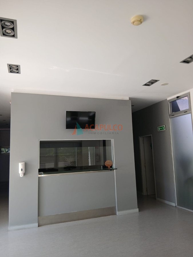 Local Ref.6315 - VENTA Y ALQUILER LOCAL CONSULTORIOS OFICINAS CLÍNICA EN EN PUNTA DEL ESTE 
