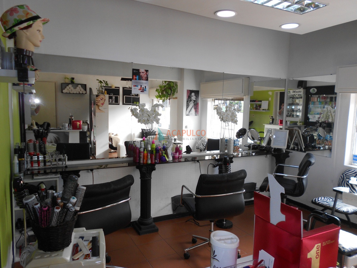 Local Comercial ID.5462 - Venta Local Comercial sobre Avenida en Parque Batlle
