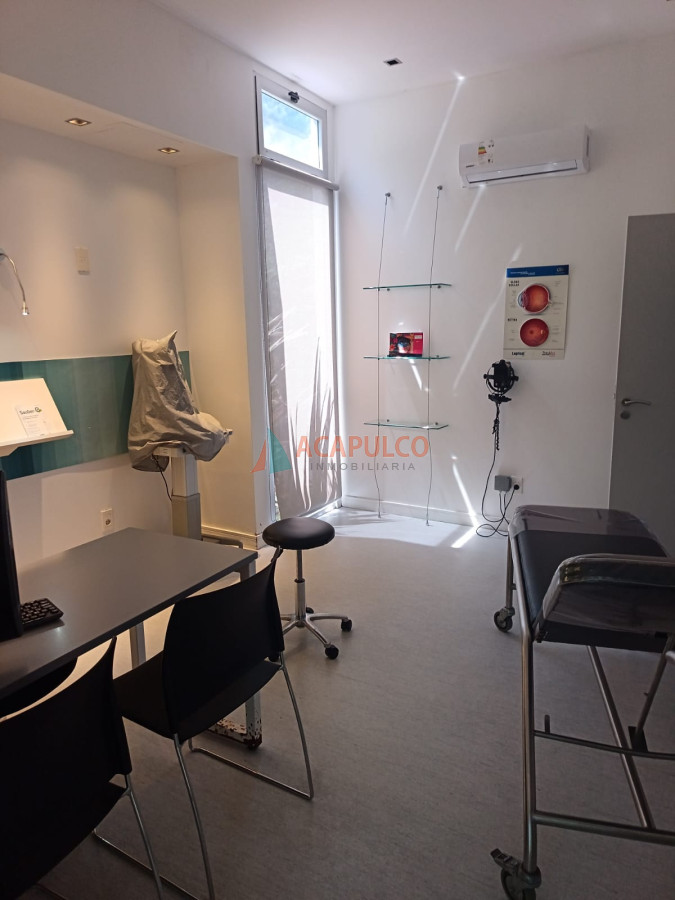 Local Ref.6315 - VENTA Y ALQUILER LOCAL CONSULTORIOS OFICINAS CLÍNICA EN EN PUNTA DEL ESTE 