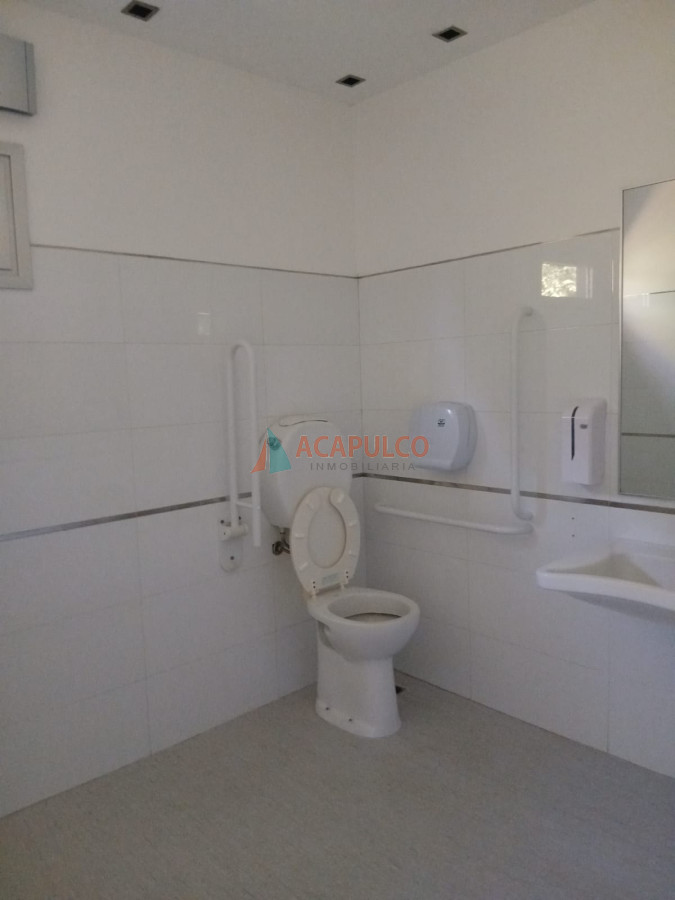 Local Ref.6315 - VENTA Y ALQUILER LOCAL CONSULTORIOS OFICINAS CLÍNICA EN EN PUNTA DEL ESTE 