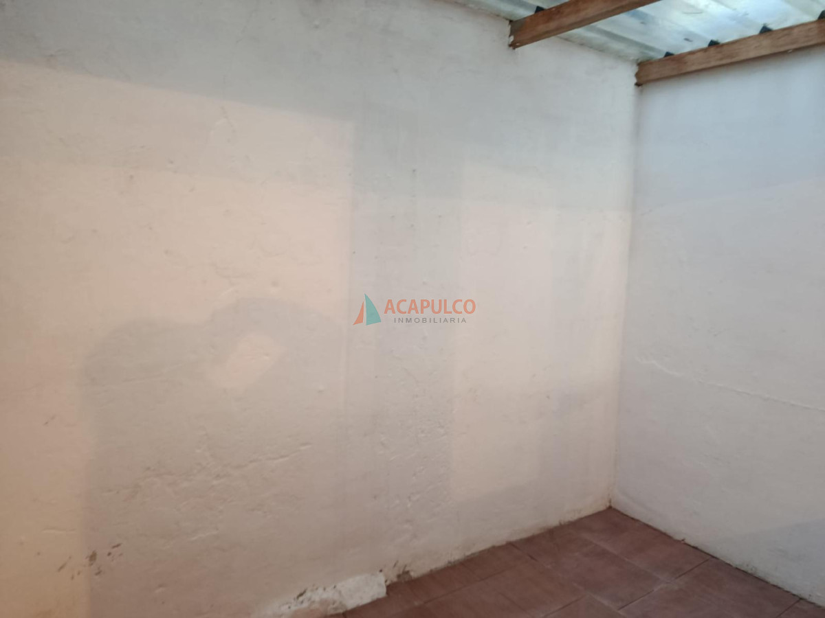 Local Comercial ID.6450 - ALQUILER ANUAL LOCAL CERCA DEL PUERTO!!