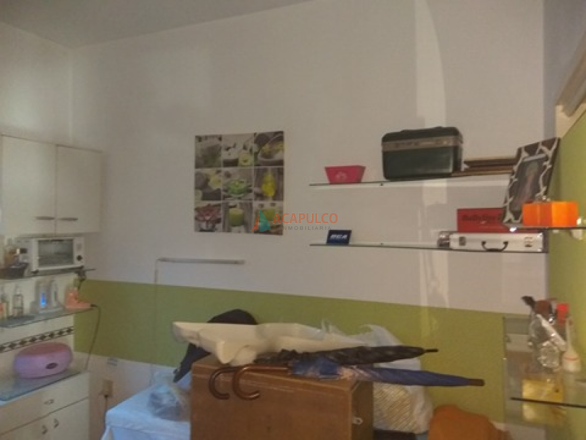 Local Comercial ID.5462 - Venta Local Comercial sobre Avenida en Parque Batlle