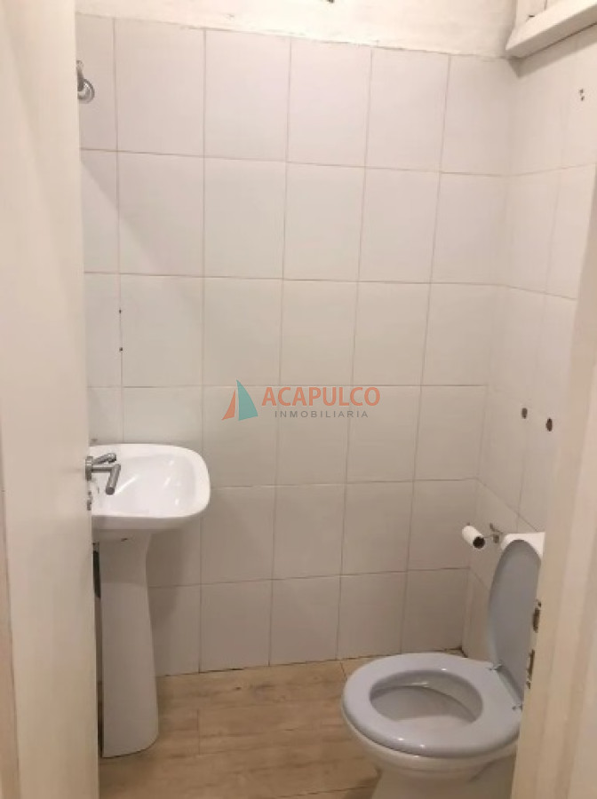 Local Ref.4204 - Se alquila Local anual en Centro Maldonado 