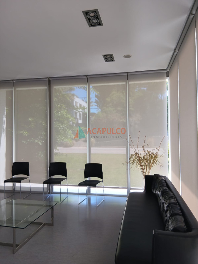 Local Ref.6315 - VENTA Y ALQUILER LOCAL CONSULTORIOS OFICINAS CLÍNICA EN EN PUNTA DEL ESTE 