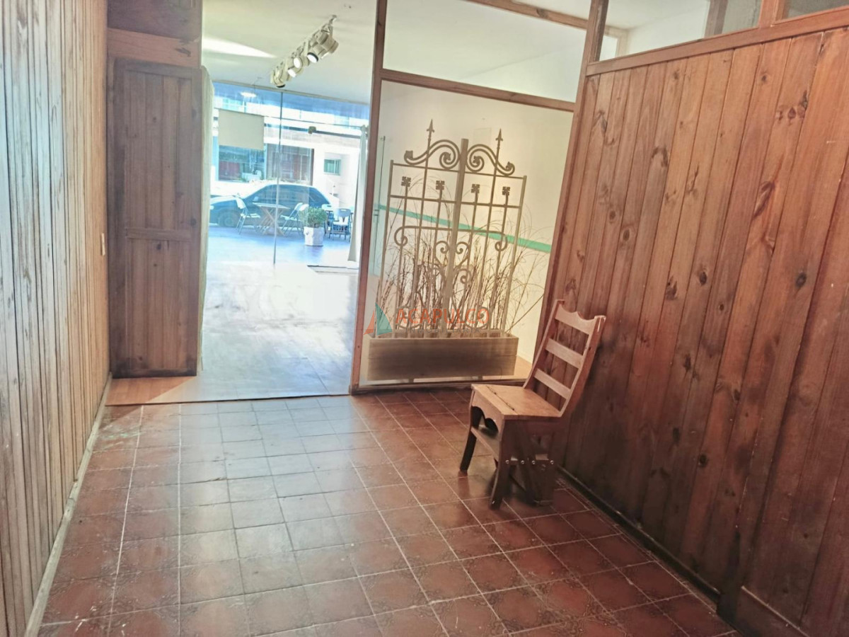 Local Comercial ID.6450 - ALQUILER ANUAL LOCAL CERCA DEL PUERTO!!