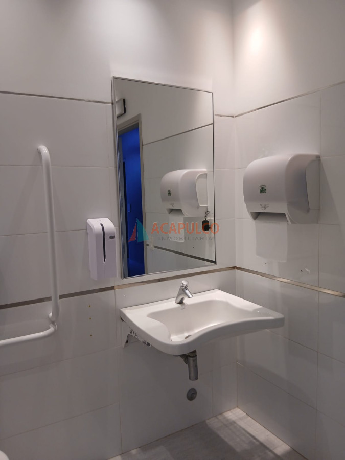 Local Ref.6315 - VENTA Y ALQUILER LOCAL CONSULTORIOS OFICINAS CLÍNICA EN EN PUNTA DEL ESTE 