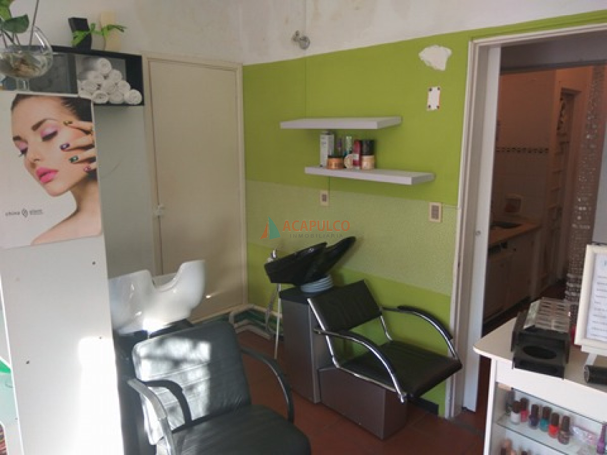Local Comercial ID.5462 - Venta Local Comercial sobre Avenida en Parque Batlle