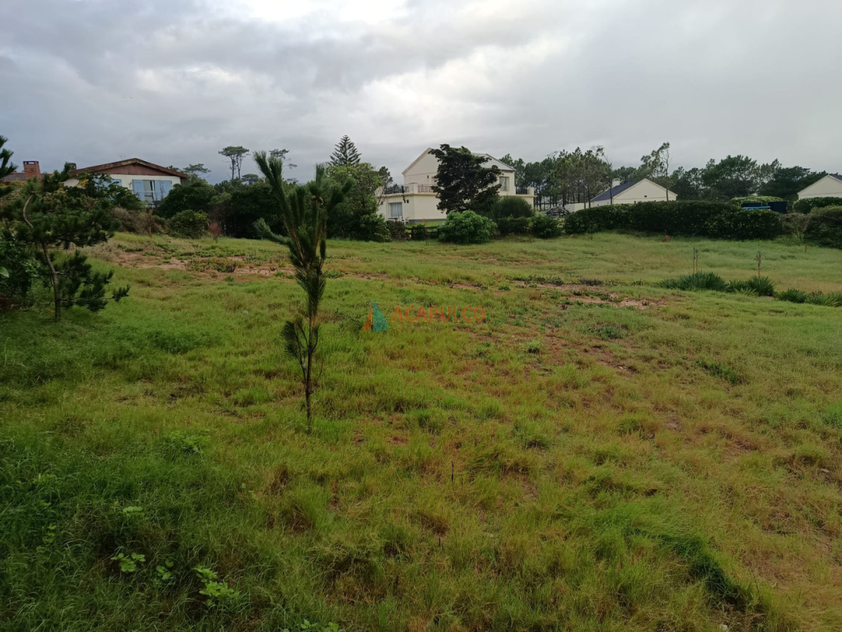 Terreno ID.6438 - VENDE TERRENO FRENTE A PLAYA MANSA!!