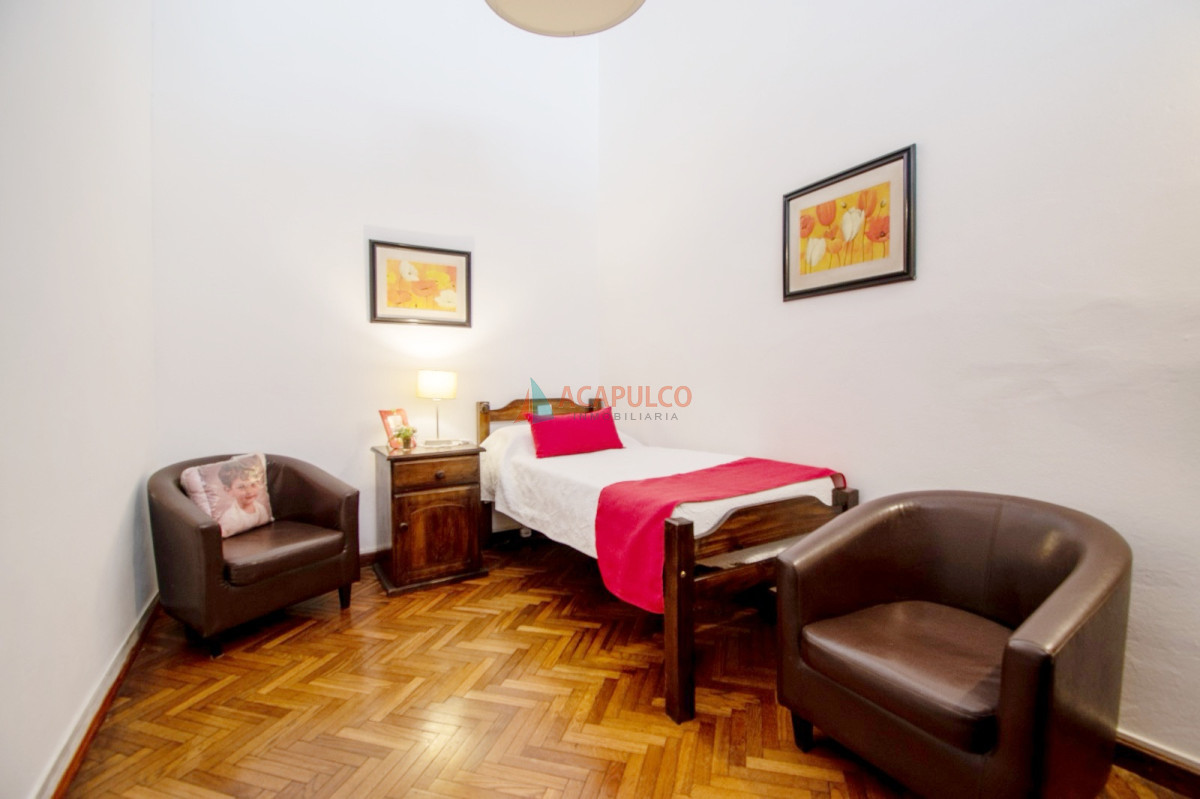 Terreno ID.6221 - Venta Terreno en el centro de Montevideo, se vende con Renta ideal inversion 