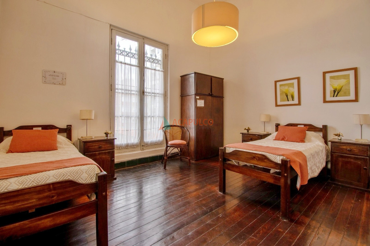 Terreno ID.6221 - Venta Terreno en el centro de Montevideo, se vende con Renta ideal inversion 