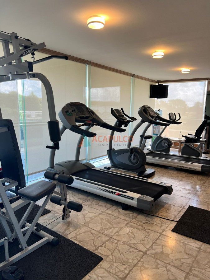 Apartamento Ref.4730/Espléndido-semipiso-4-dorm.-y-servicio-frente-al-mar-en-la-Mansa---Tequendama - Espléndido semipiso 4 dorm. y servicio frente al mar en la Mansa - Tequendama