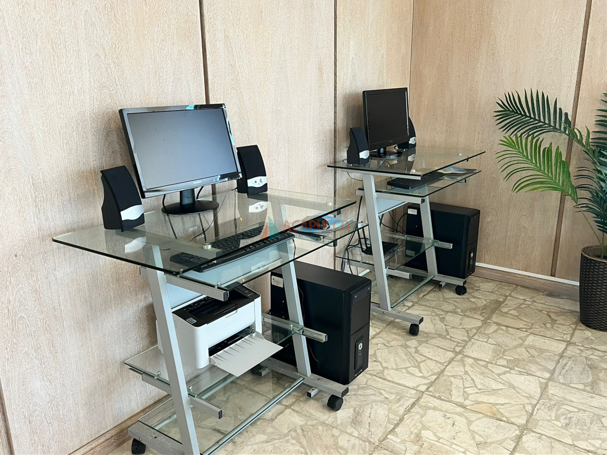 Apartamento Ref.4730/Espléndido-semipiso-4-dorm.-y-servicio-frente-al-mar-en-la-Mansa---Tequendama - Espléndido semipiso 4 dorm. y servicio frente al mar en la Mansa - Tequendama